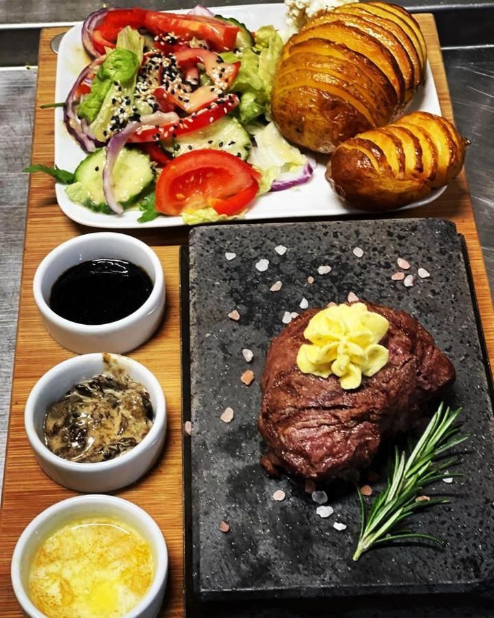 Podgorki Restauracja I Noclegi Izba Rybacka W Krainie Wygaslych Wulkanow מראה חיצוני תמונה