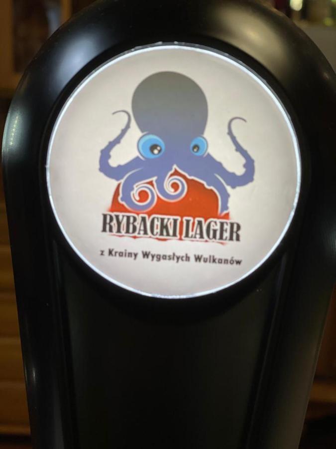 Podgorki Restauracja I Noclegi Izba Rybacka W Krainie Wygaslych Wulkanow מראה חיצוני תמונה